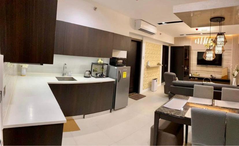 Davao City Aeon Towers Executive Suite 2Br 18Th Floor المظهر الخارجي الصورة